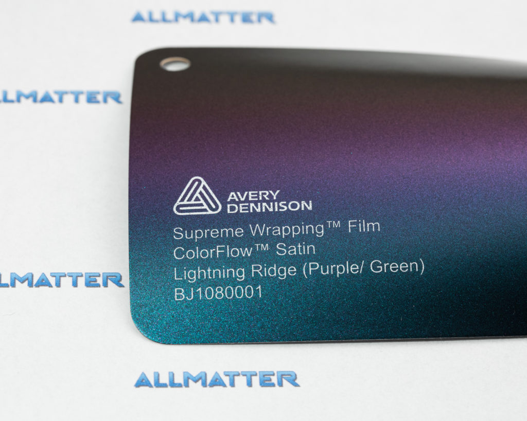 Próbka folii satynowej Avery ColorFlow w kolorze zielono-fioletowym