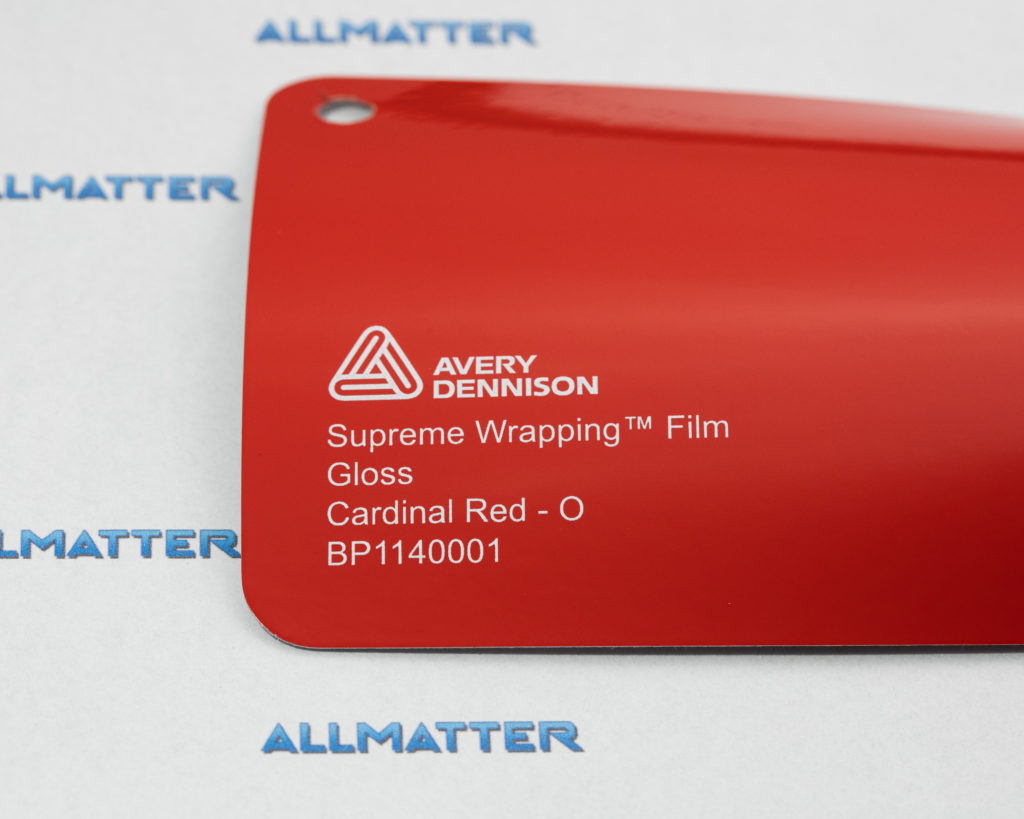 Próbka folii Avery Dennison w kolorze kardynalskiej czerwieni