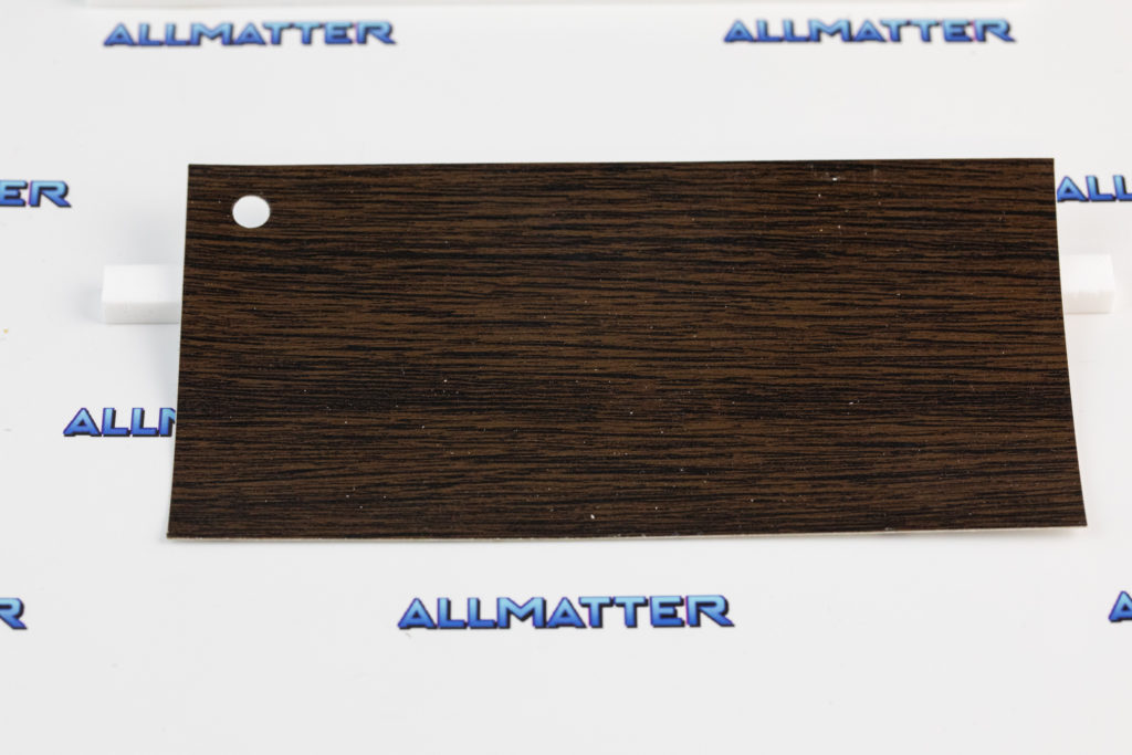 Folia architektoniczna CoverStyl w ciemnym dębie, próbka materiału