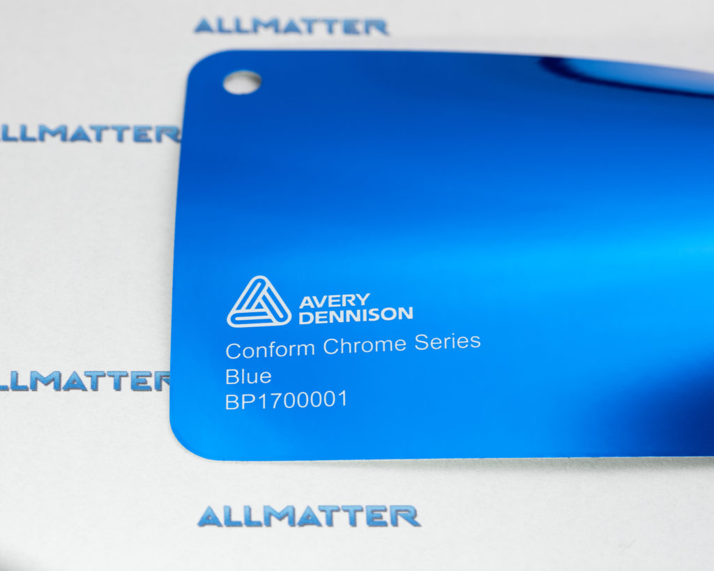 Próbka folii w kolorze niebieskim z serii Conform Chrome