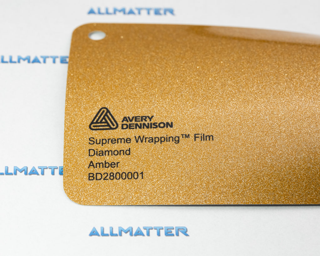 Złota folia do oklejania od Avery Dennison, model Diamond Amber